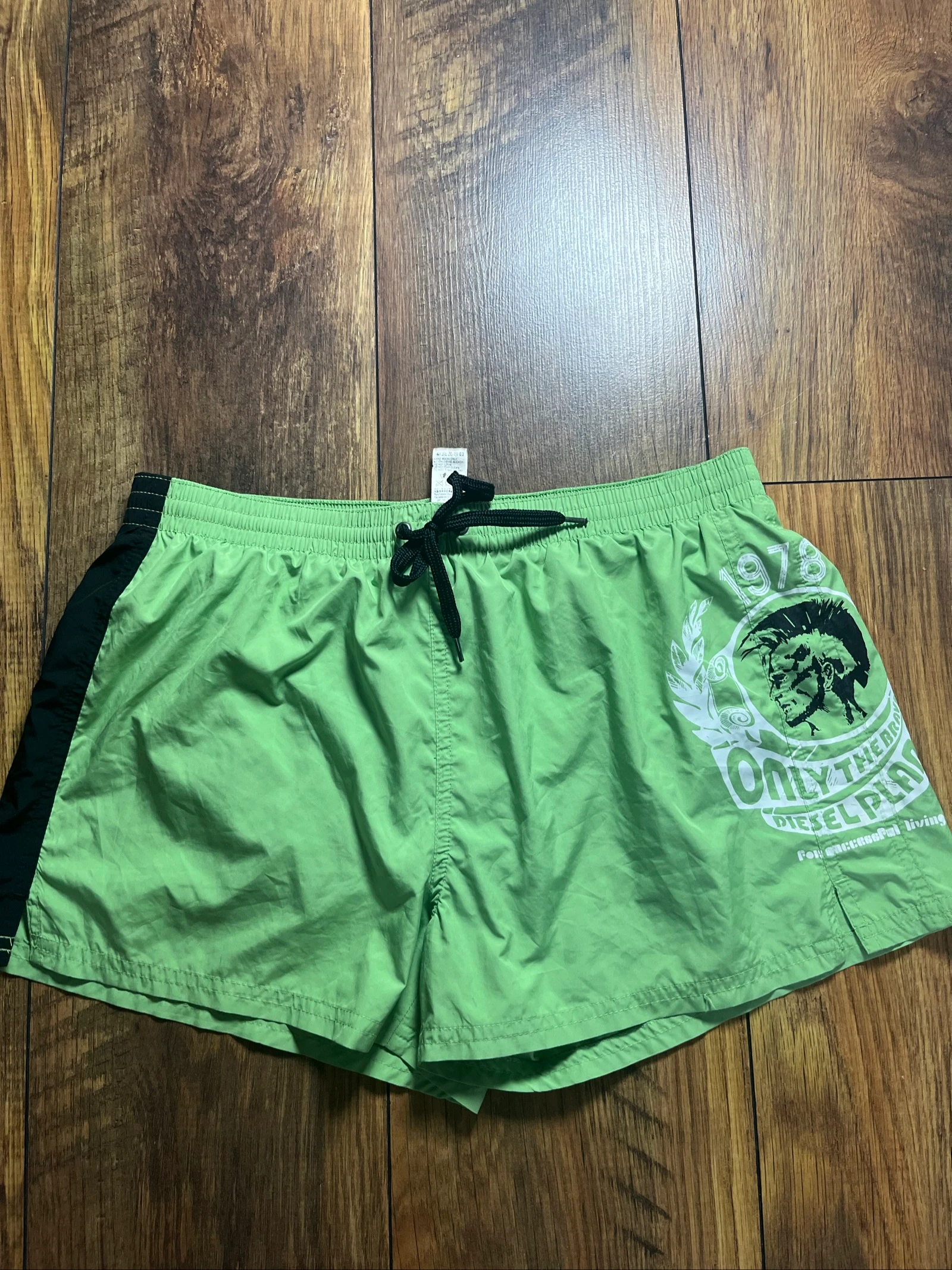 Short de bain "Only The Brave" 1978 Premium - Diesel - Taille M - très bon état